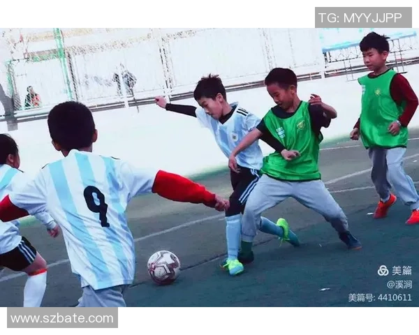 足球明星家庭生活揭秘七个孩子的成长故事与教育挑战